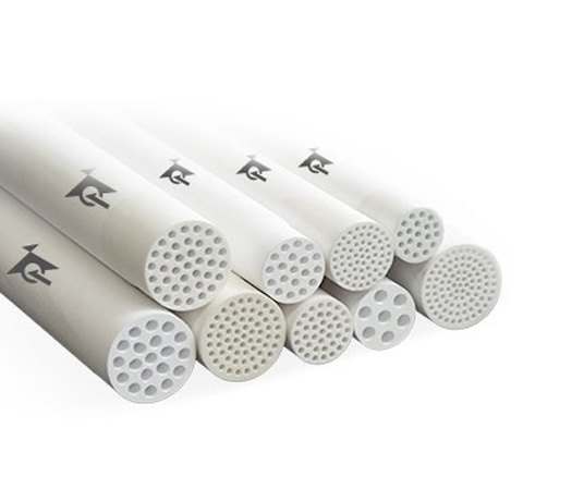 Élément de membrane en céramique